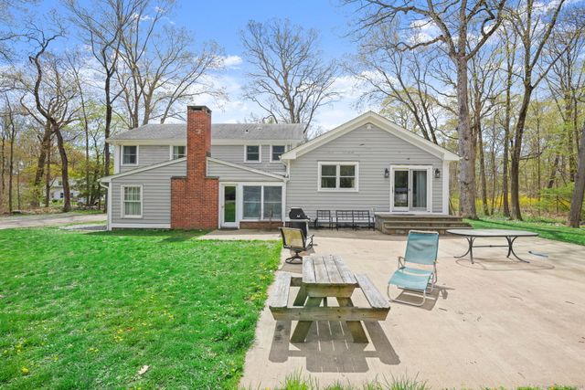 24 Appletree Lane, Norwalk, CT 06850