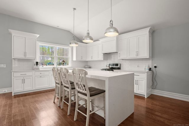 24 Appletree Lane, Norwalk, CT 06850