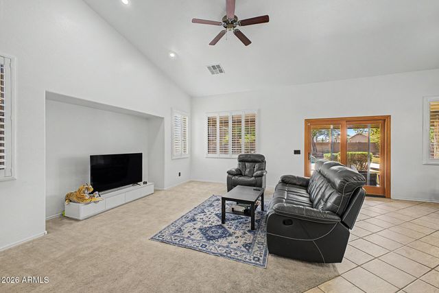 4365 E CHERRY HILLS Drive, Chandler, AZ 85249