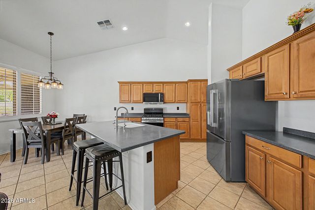 4365 E CHERRY HILLS Drive, Chandler, AZ 85249