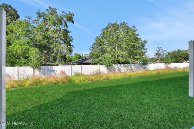 741 SAILOR GROVE Lane, Jacksonville, FL 32221