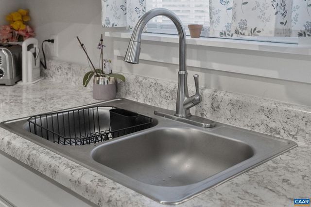 7440 LOUISA RD, Gordonsville, VA 22942