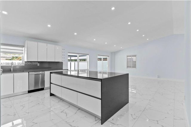 14721 SW 170th Ter, Miami, FL 33187