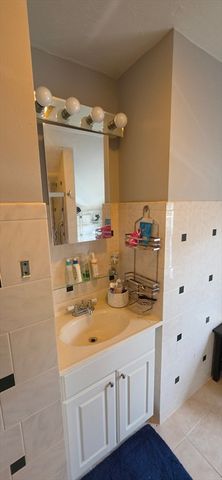 14-16 Vara Lane 14, Needham, MA 02494