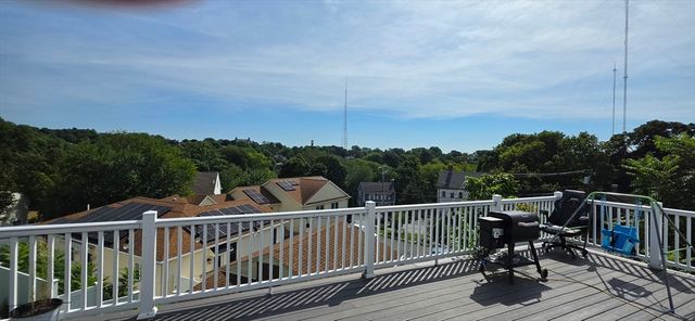 14-16 Vara Lane 14, Needham, MA 02494