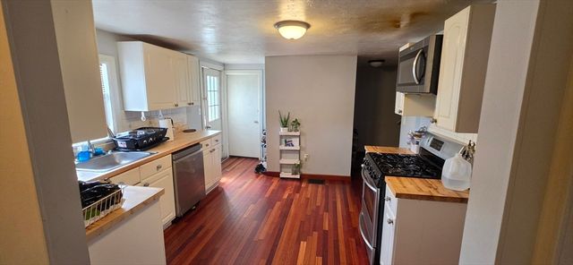 14-16 Vara Lane 14, Needham, MA 02494