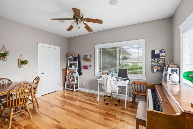 N2067 County Road F, La Crosse, WI 54601