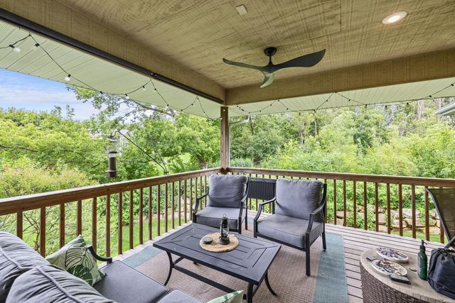 N2067 County Road F, La Crosse, WI 54601