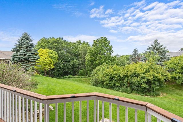 N2067 County Road F, La Crosse, WI 54601