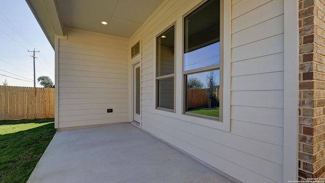 1560 Alsatian Avenue, San Antonio, TX 78253