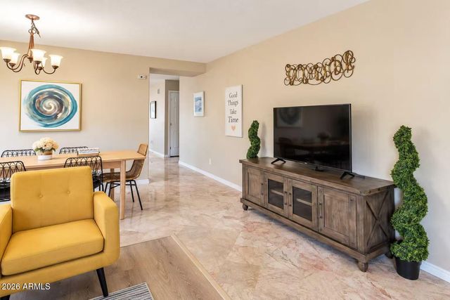 9014 S 10TH Street, Phoenix, AZ 85042