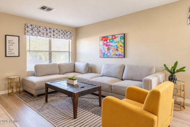 9014 S 10TH Street, Phoenix, AZ 85042