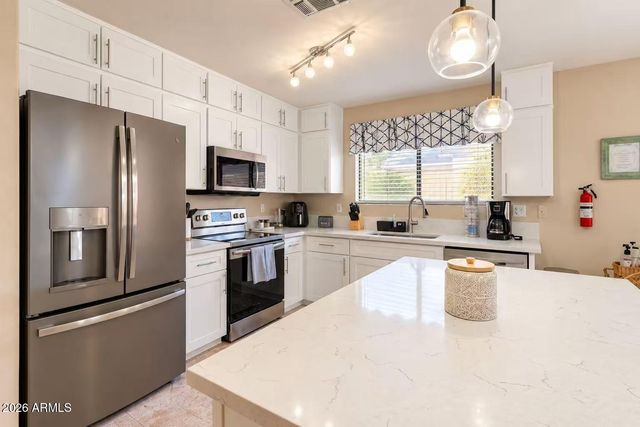 9014 S 10TH Street, Phoenix, AZ 85042