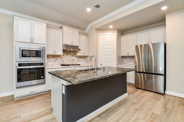 21303 Adela Point, Tomball, TX 77375