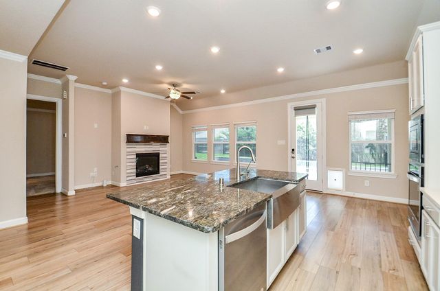21303 Adela Point, Tomball, TX 77375
