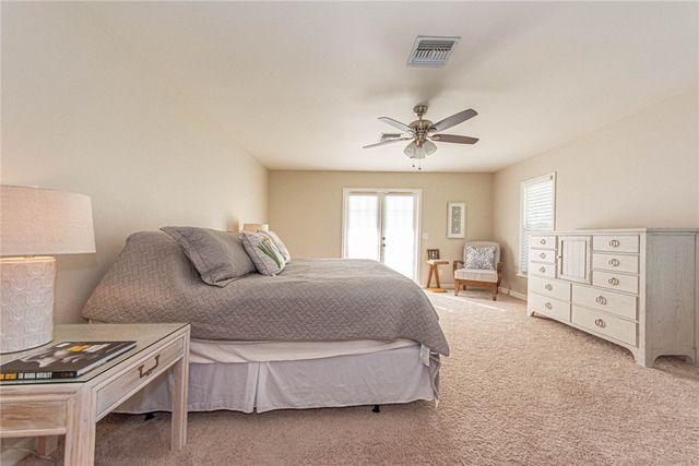 2225 Silver Sands Court, Vero Beach, FL 32963