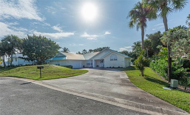 2225 Silver Sands Court, Vero Beach, FL 32963