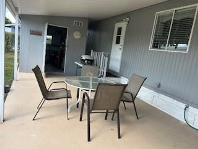 5389 NW 3rd Avenue, Deerfield Beach, FL 33064