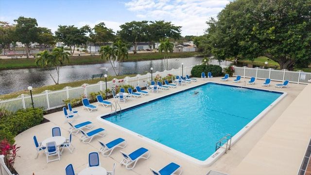 5389 NW 3rd Avenue, Deerfield Beach, FL 33064