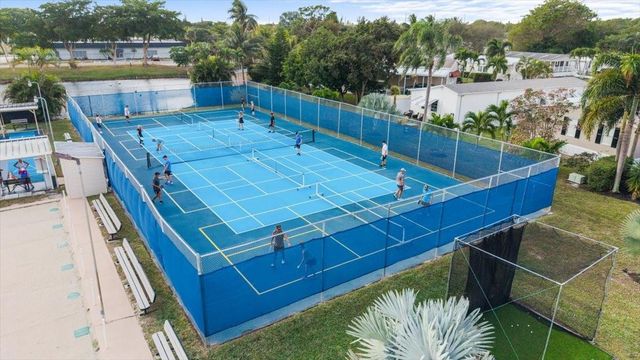 5389 NW 3rd Avenue, Deerfield Beach, FL 33064