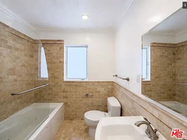 1027 20th Street G, Santa Monica, CA 90403