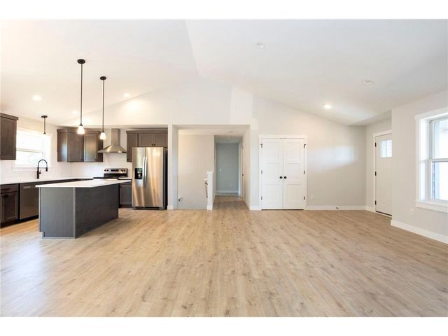 251 Saddle Ridge Lane, River Falls, WI 54022