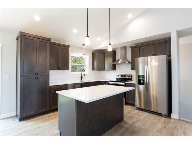 251 Saddle Ridge Lane, River Falls, WI 54022