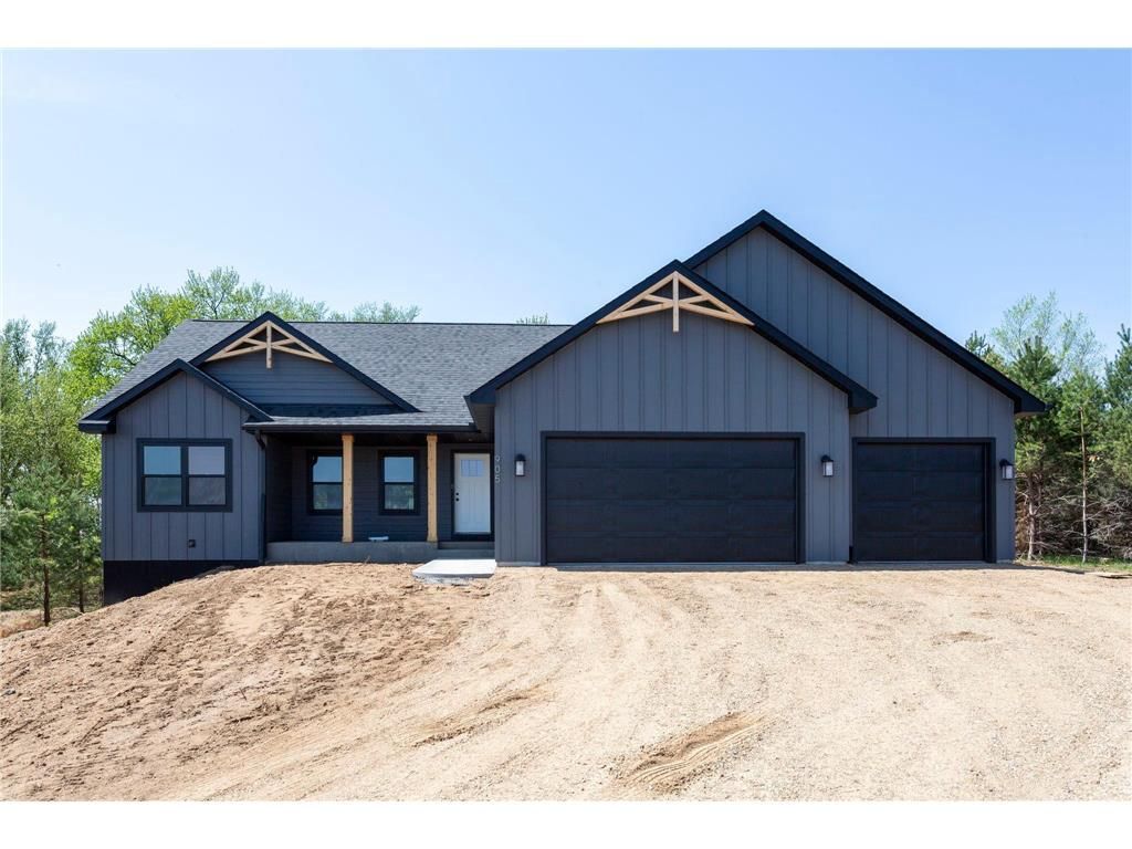 251 Saddle Ridge Lane, River Falls, WI 54022