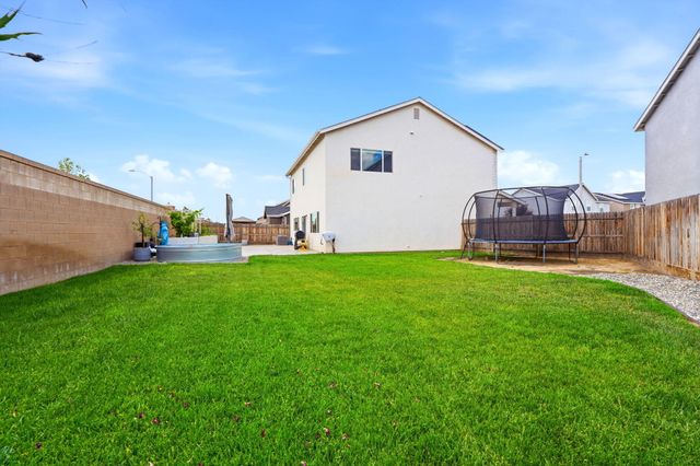 2429 W Claridge Way, Hanford, CA 93230