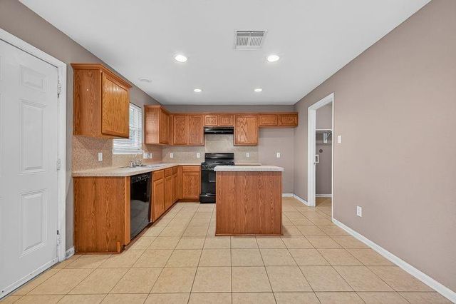 2338 Summit Meadow Drive, Houston, TX 77489