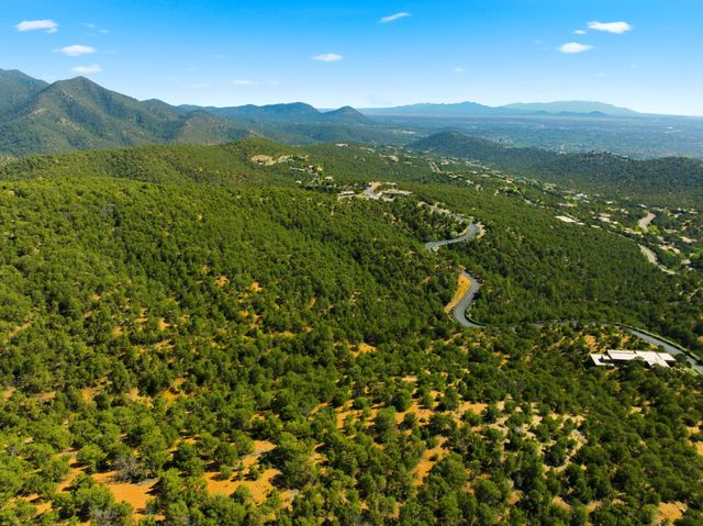2601 Escondite, Santa Fe, NM 87501