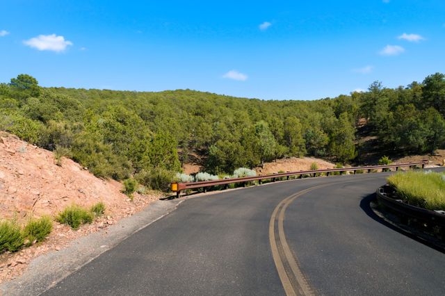 2601 Escondite, Santa Fe, NM 87501