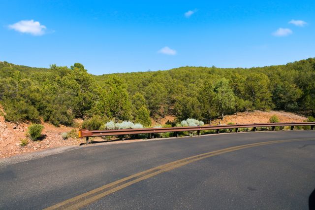 2601 Escondite, Santa Fe, NM 87501
