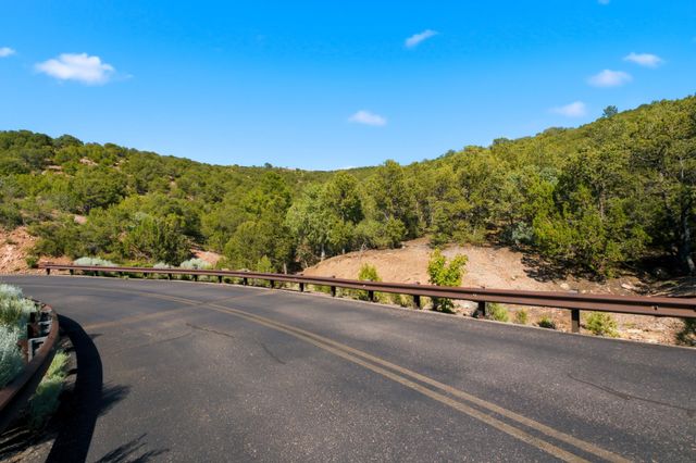 2601 Escondite, Santa Fe, NM 87501
