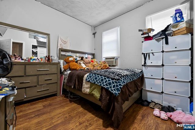 4 Market Street, Passaic, NJ 07055