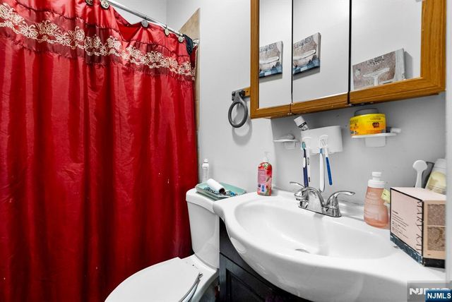 4 Market Street, Passaic, NJ 07055