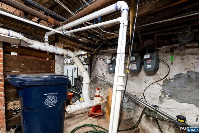 4 Market Street, Passaic, NJ 07055