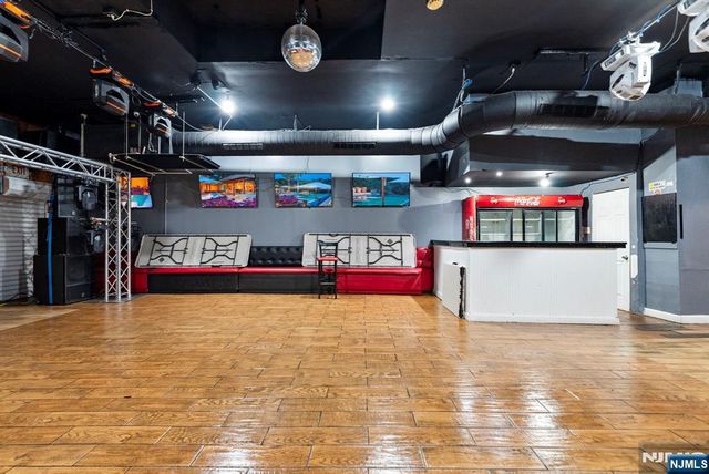 4 Market Street, Passaic, NJ 07055