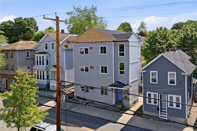 884 Douglas Avenue, Providence, RI 02908