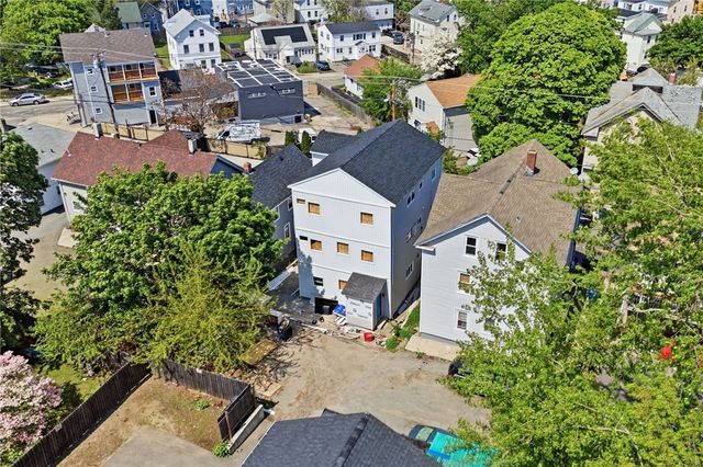 884 Douglas Avenue, Providence, RI 02908