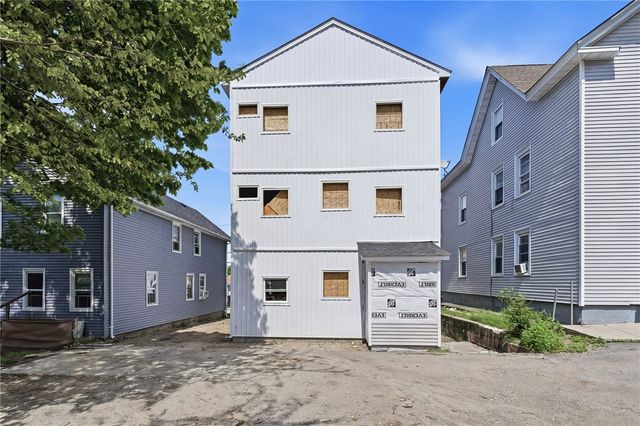 884 Douglas Avenue, Providence, RI 02908
