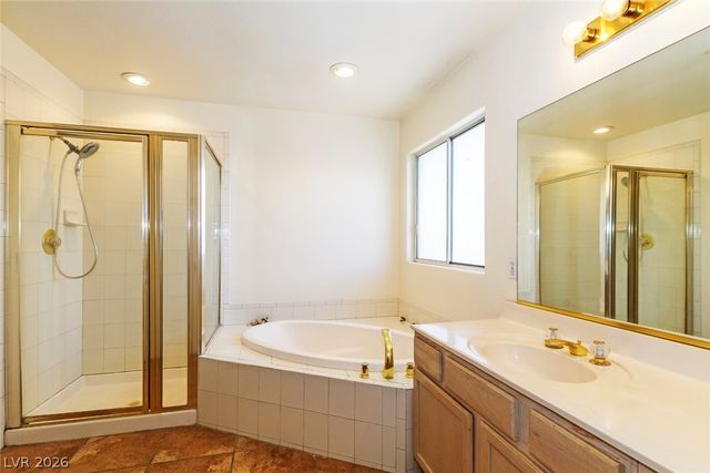 7705 Four Seasons Drive, Las Vegas, NV 89129