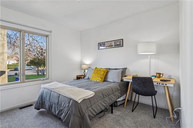 969 Colleen DR, Newport News, VA 23608