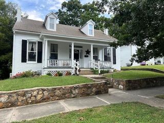 806 6TH ST, Boonville, MO 65233