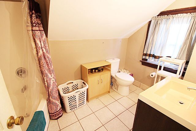 1815 Griswold Street, Port Huron, MI 48060