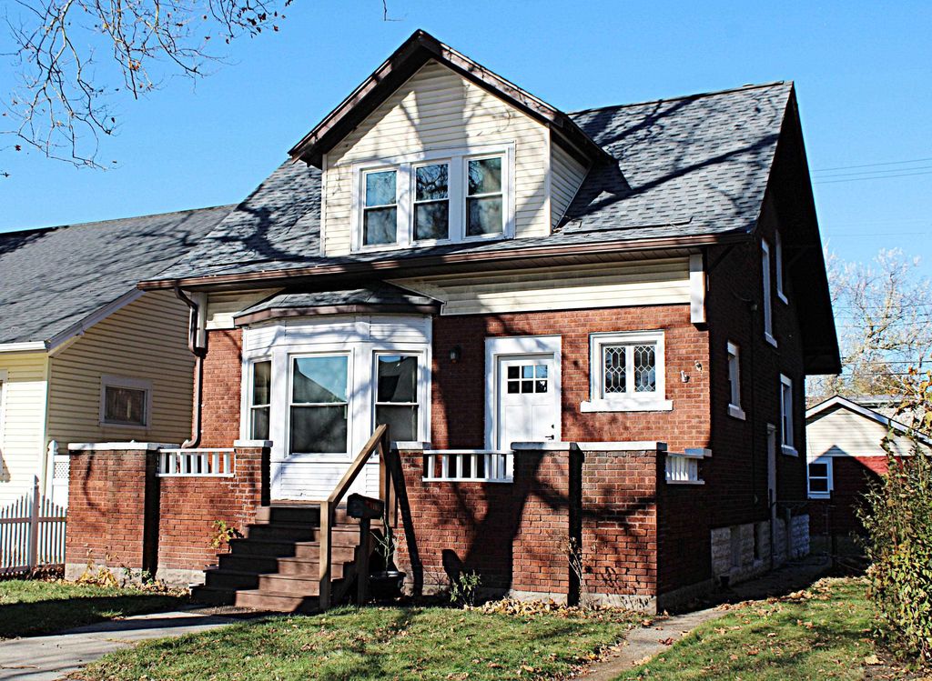 1815 Griswold Street, Port Huron, MI 48060