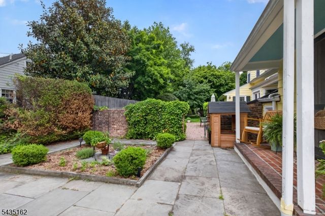 8 Normandie Pl, Cranford Twp., NJ 07016