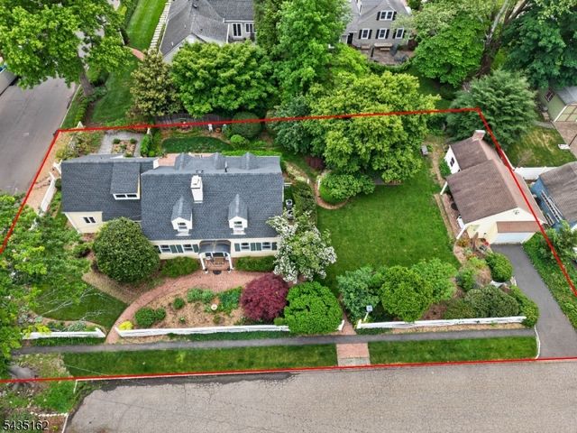 8 Normandie Pl, Cranford Twp., NJ 07016