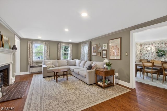8 Normandie Pl, Cranford Twp., NJ 07016