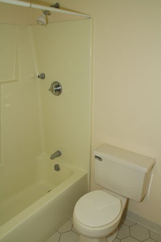 90 Quincy Shore Dr 219, Quincy, MA 02171